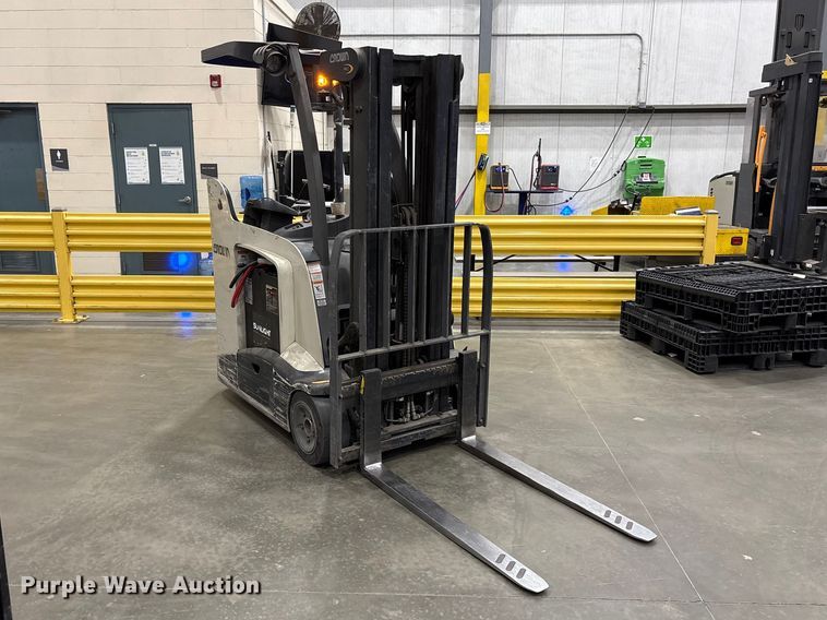 image for item EF1187 2018 Crown RC5545-40 forklift