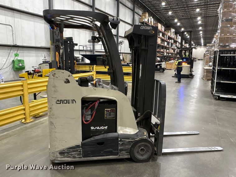 image for item EF1187 2018 Crown RC5545-40 forklift