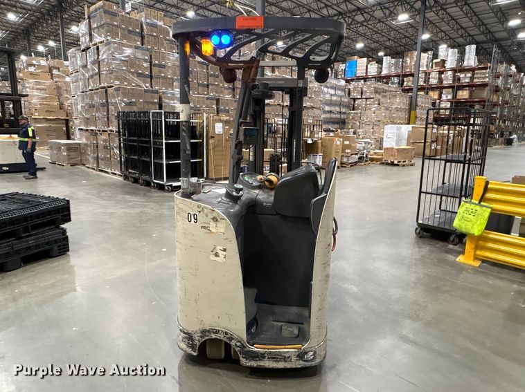 image for item EF1187 2018 Crown RC5545-40 forklift