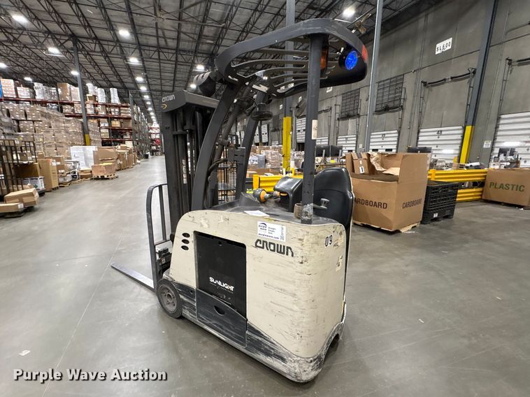 image for item EF1187 2018 Crown RC5545-40 forklift