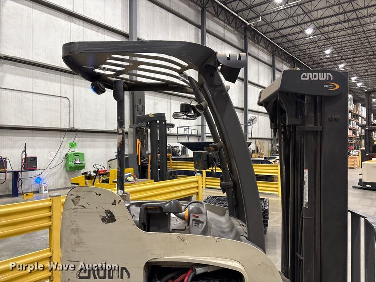 image for item EF1187 2018 Crown RC5545-40 forklift