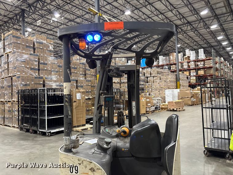 image for item EF1187 2018 Crown RC5545-40 forklift