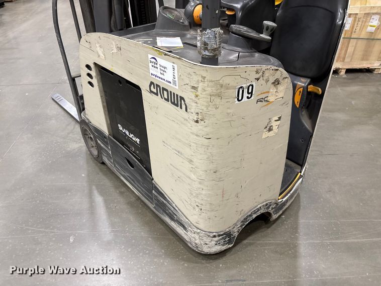 image for item EF1187 2018 Crown RC5545-40 forklift