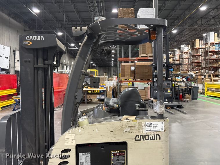 image for item EF1188 2018 Crown RC5545-40 forklift