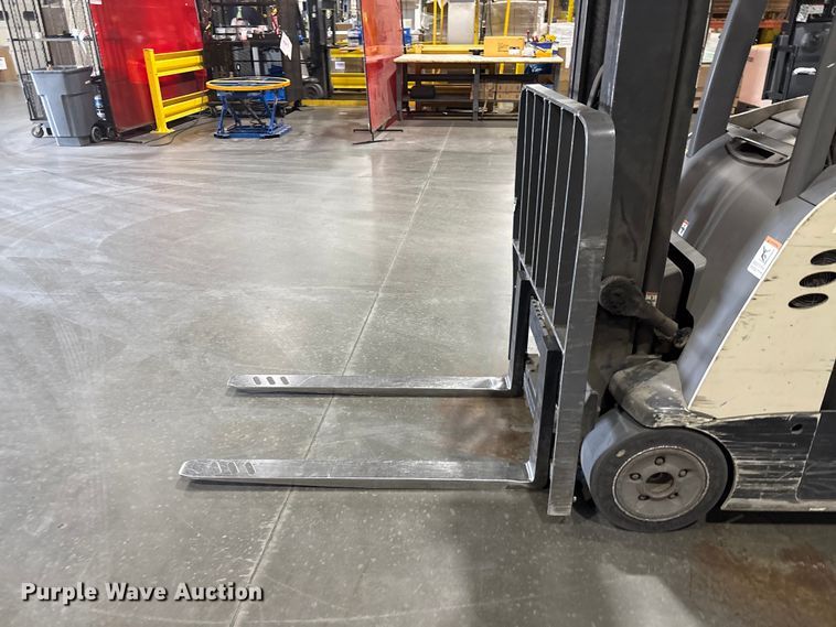 image for item EF1188 2018 Crown RC5545-40 forklift