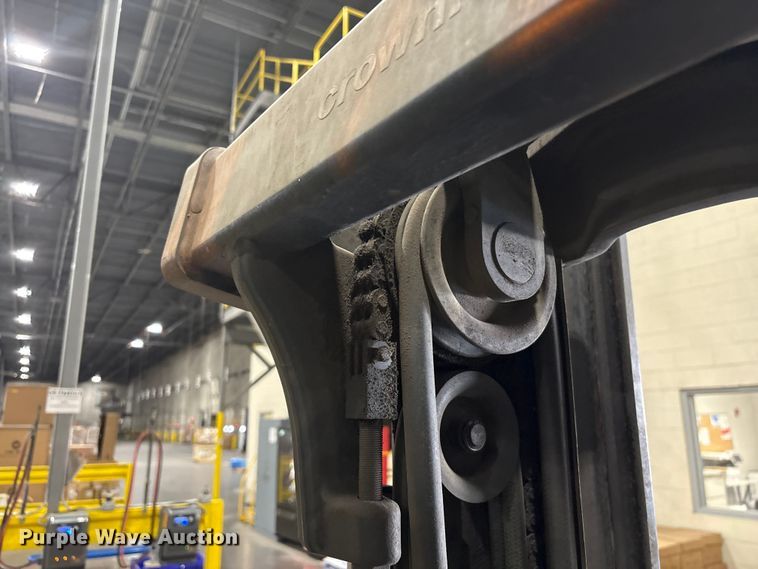 image for item EF1188 2018 Crown RC5545-40 forklift