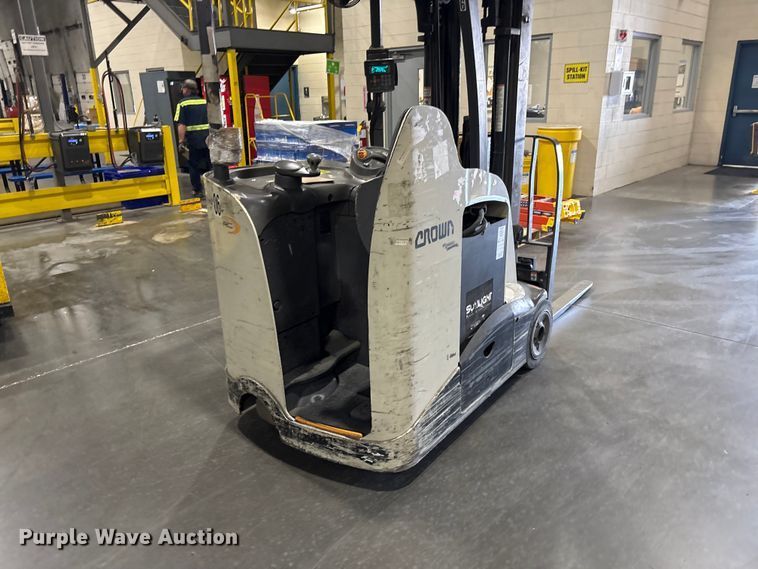 image for item EF1188 2018 Crown RC5545-40 forklift