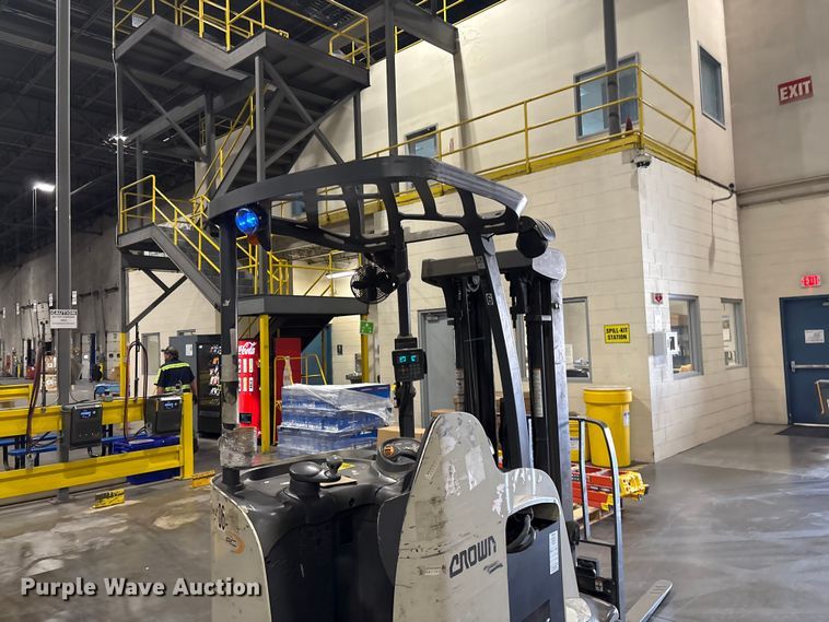 image for item EF1188 2018 Crown RC5545-40 forklift