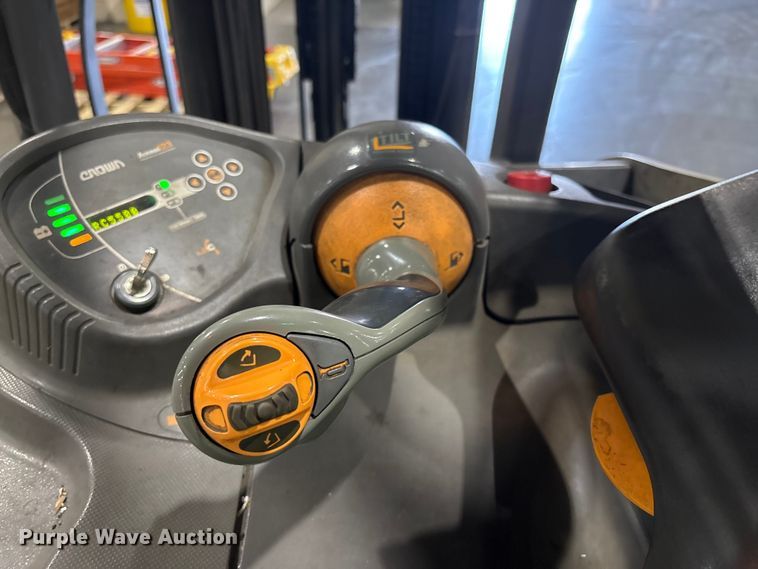 image for item EF1188 2018 Crown RC5545-40 forklift