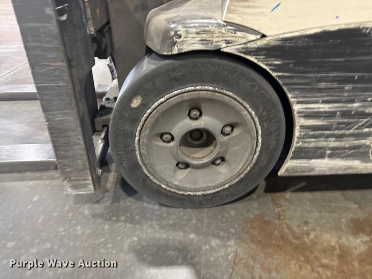 image for item EF1188 2018 Crown RC5545-40 forklift