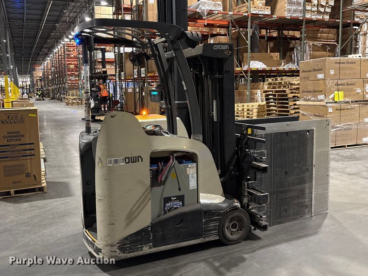 image for item EF1190 2018 Crown RC5545-40 forklift