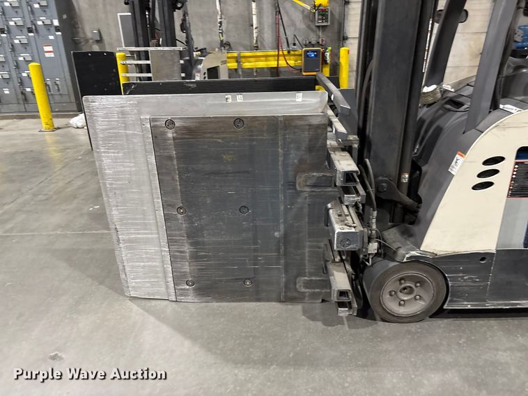 image for item EF1190 2018 Crown RC5545-40 forklift