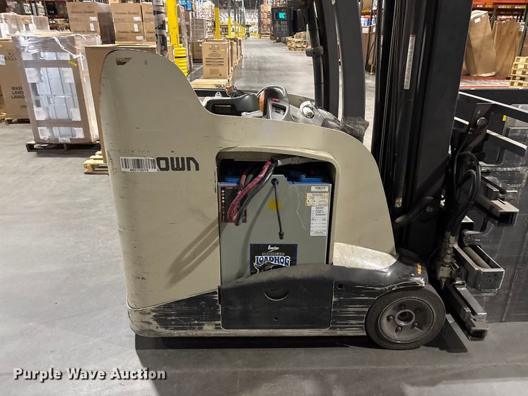 image for item EF1190 2018 Crown RC5545-40 forklift