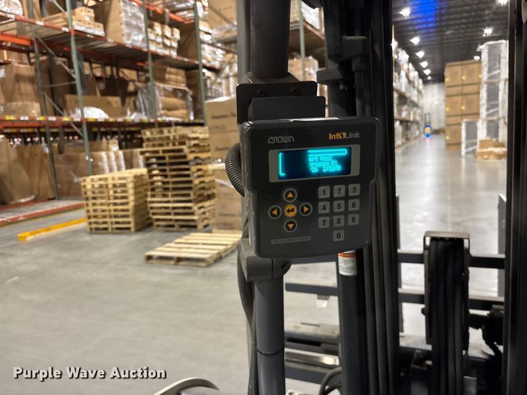 image for item EF1190 2018 Crown RC5545-40 forklift