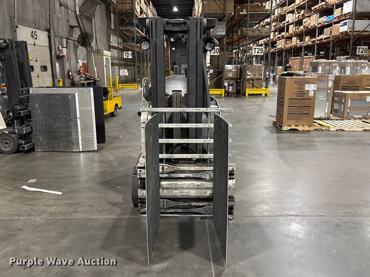 image for item EF1191 2017 Crown RC5545-40 forklift