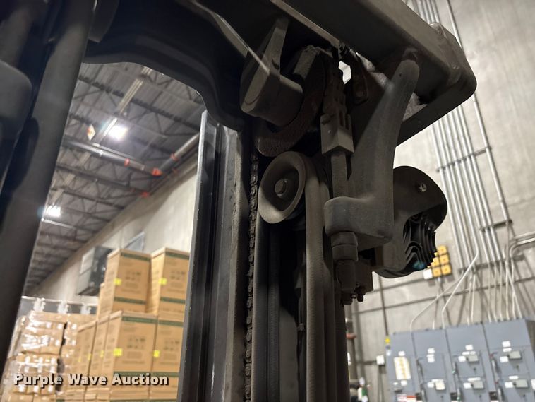image for item EF1191 2017 Crown RC5545-40 forklift