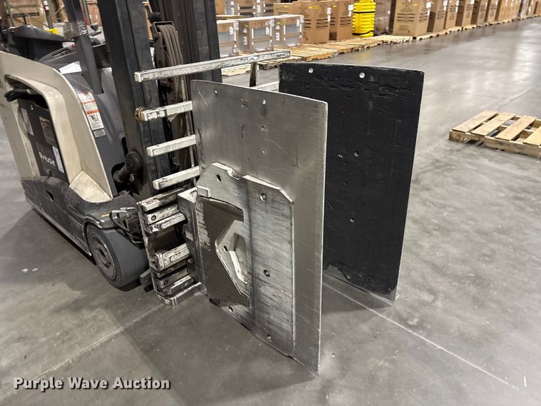 image for item EF1191 2017 Crown RC5545-40 forklift