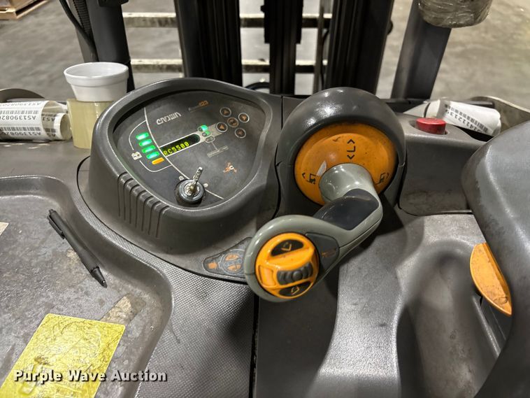 image for item EF1191 2017 Crown RC5545-40 forklift