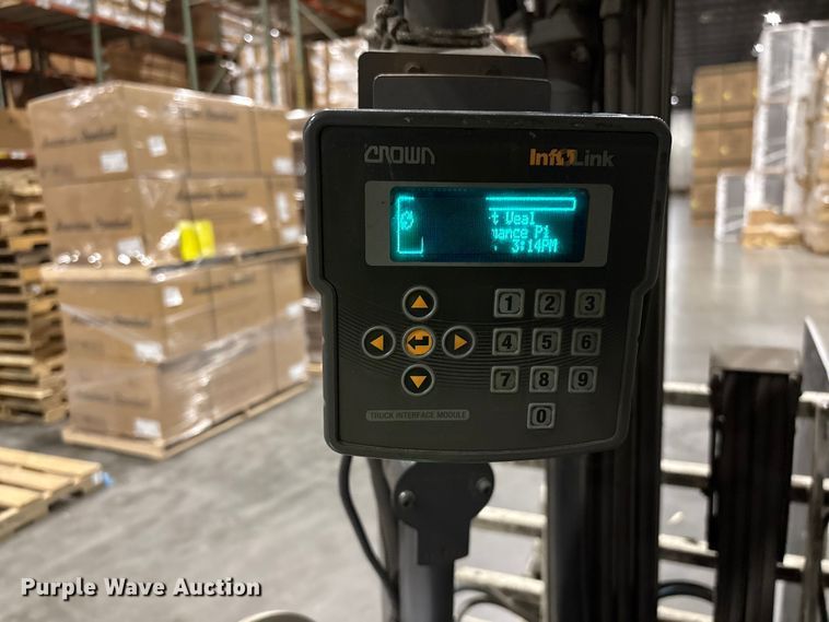 image for item EF1191 2017 Crown RC5545-40 forklift