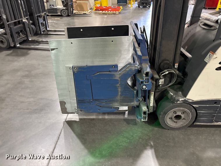 image for item EF1192 2017 Crown RC5545-40 forklift