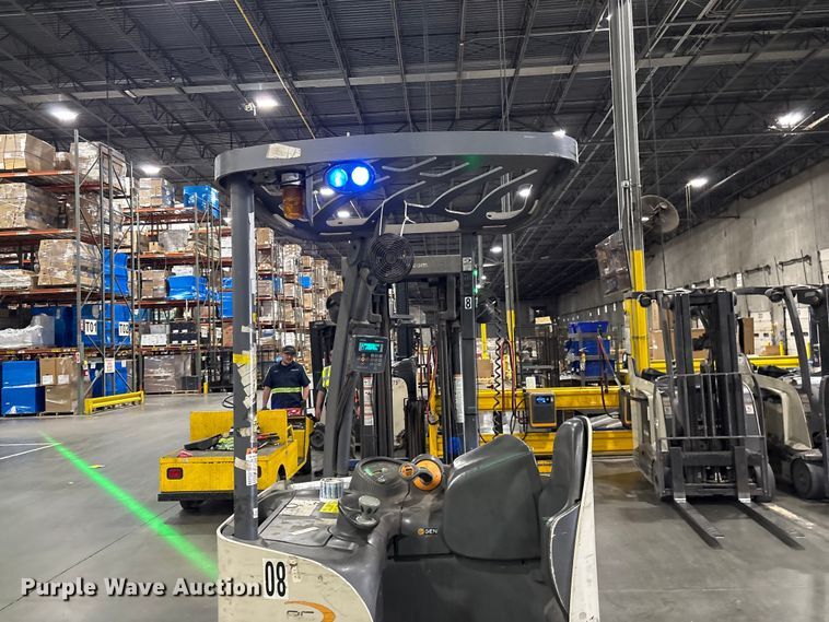 image for item EF1192 2017 Crown RC5545-40 forklift