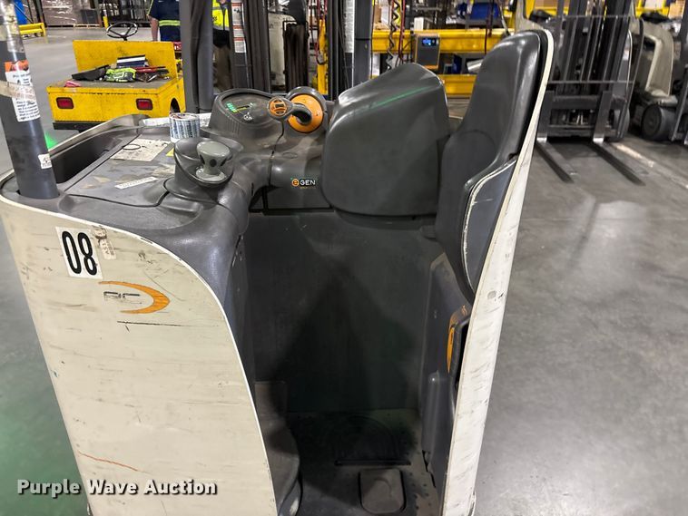 image for item EF1192 2017 Crown RC5545-40 forklift