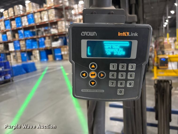 image for item EF1192 2017 Crown RC5545-40 forklift