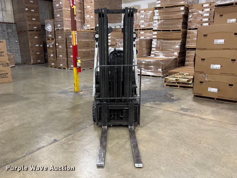image for item EF1193 2016 UniCarriers CFS40 forklift