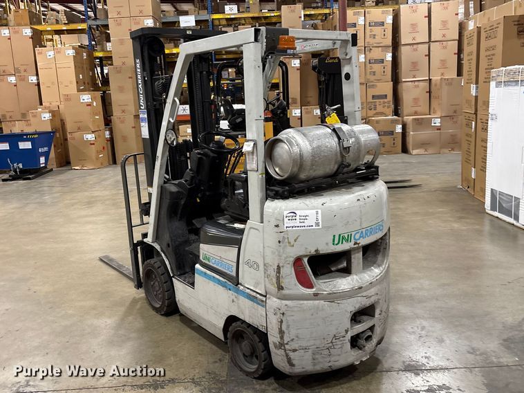 image for item EF1193 2016 UniCarriers CFS40 forklift