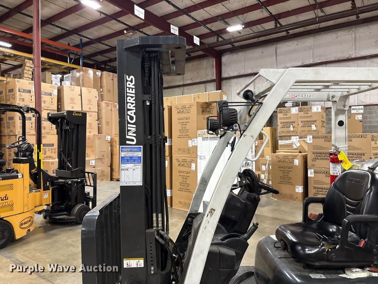 image for item EF1193 2016 UniCarriers CFS40 forklift