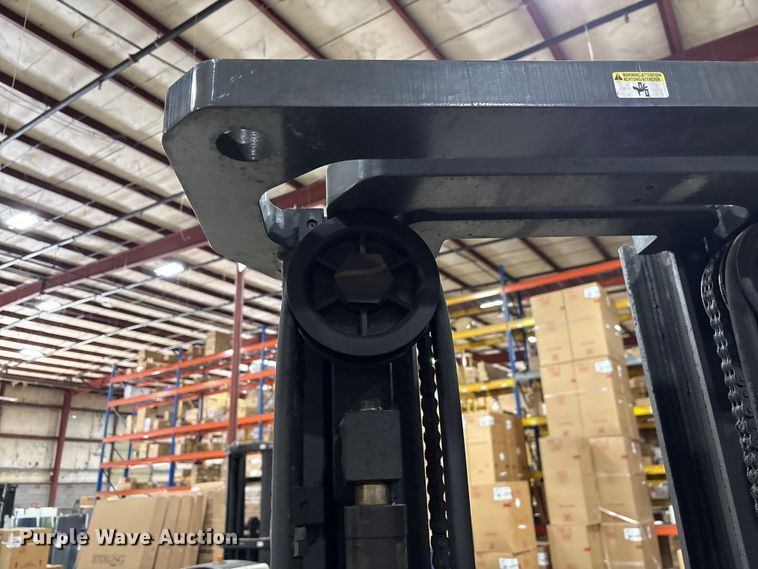 image for item EF1193 2016 UniCarriers CFS40 forklift