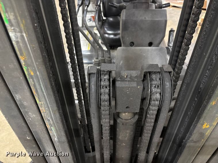 image for item EF1193 2016 UniCarriers CFS40 forklift