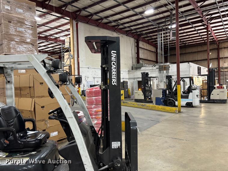 image for item EF1193 2016 UniCarriers CFS40 forklift