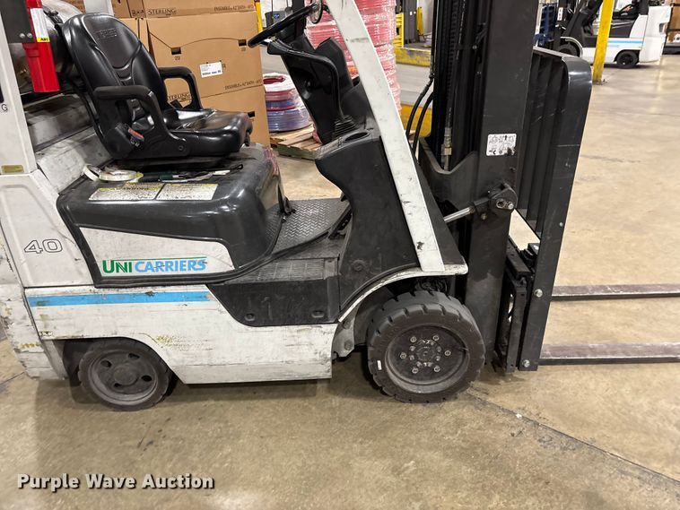 image for item EF1193 2016 UniCarriers CFS40 forklift