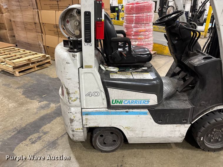 image for item EF1193 2016 UniCarriers CFS40 forklift