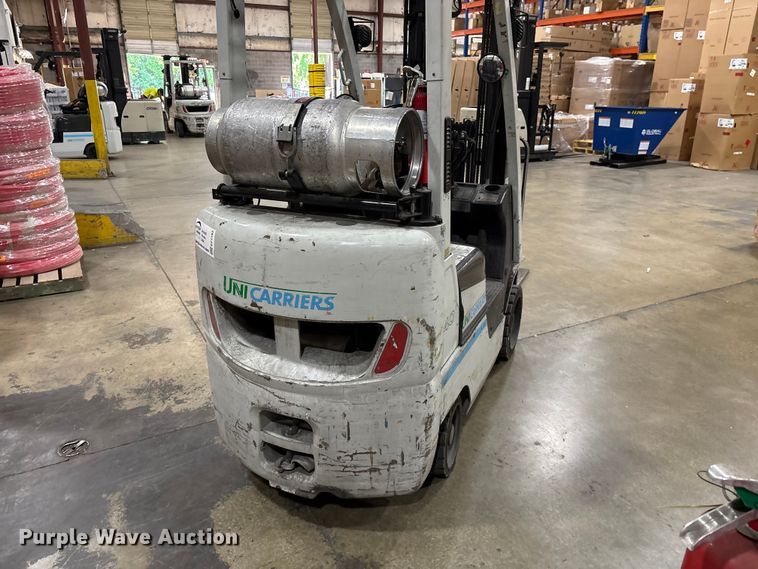 image for item EF1193 2016 UniCarriers CFS40 forklift