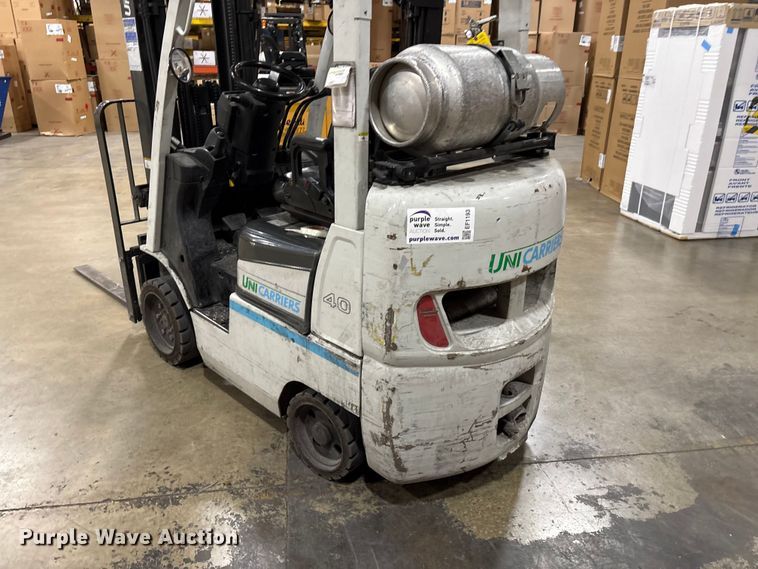 image for item EF1193 2016 UniCarriers CFS40 forklift