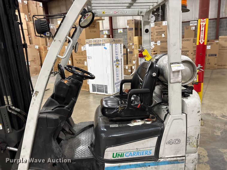 image for item EF1193 2016 UniCarriers CFS40 forklift
