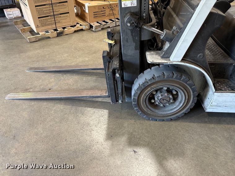 image for item EF1194 2016 UniCarriers PF50 forklift