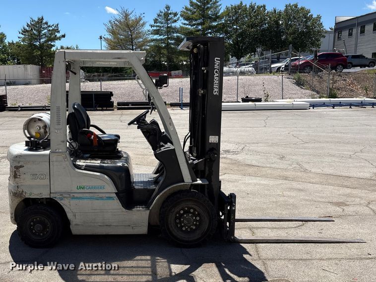 image for item EF1195 2017 UniCarriers PF50 forklift