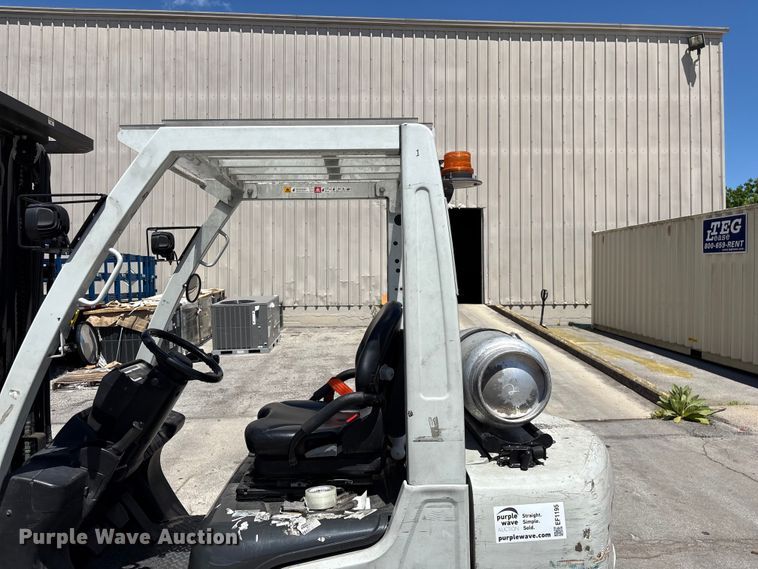 image for item EF1195 2017 UniCarriers PF50 forklift