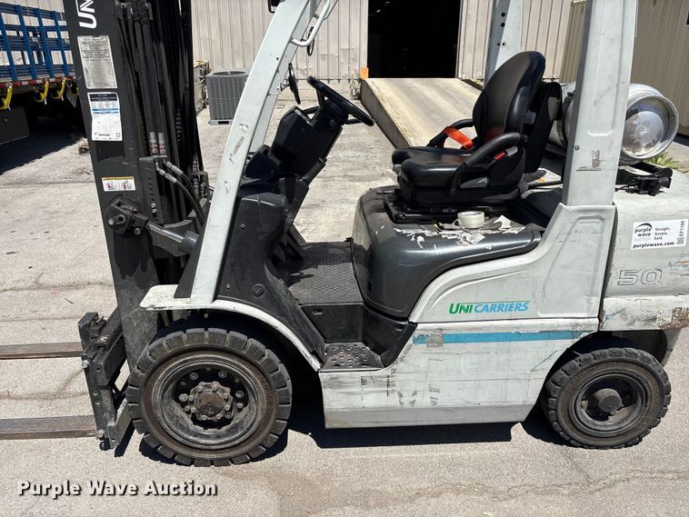 image for item EF1195 2017 UniCarriers PF50 forklift