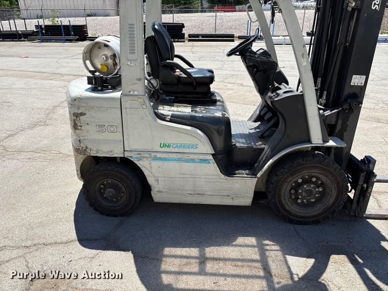 image for item EF1195 2017 UniCarriers PF50 forklift