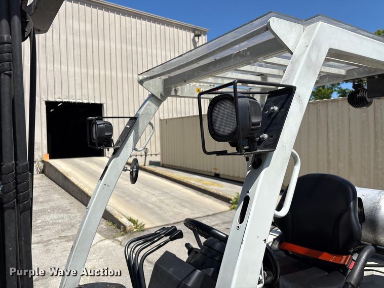 image for item EF1195 2017 UniCarriers PF50 forklift