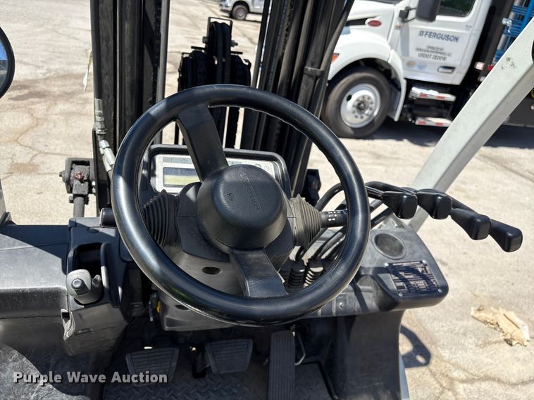 image for item EF1195 2017 UniCarriers PF50 forklift