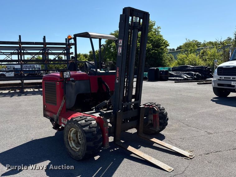 image for item EF1196 2016 Moffett M85502 forklift