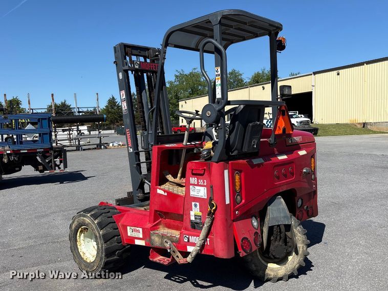 image for item EF1196 2016 Moffett M85502 forklift