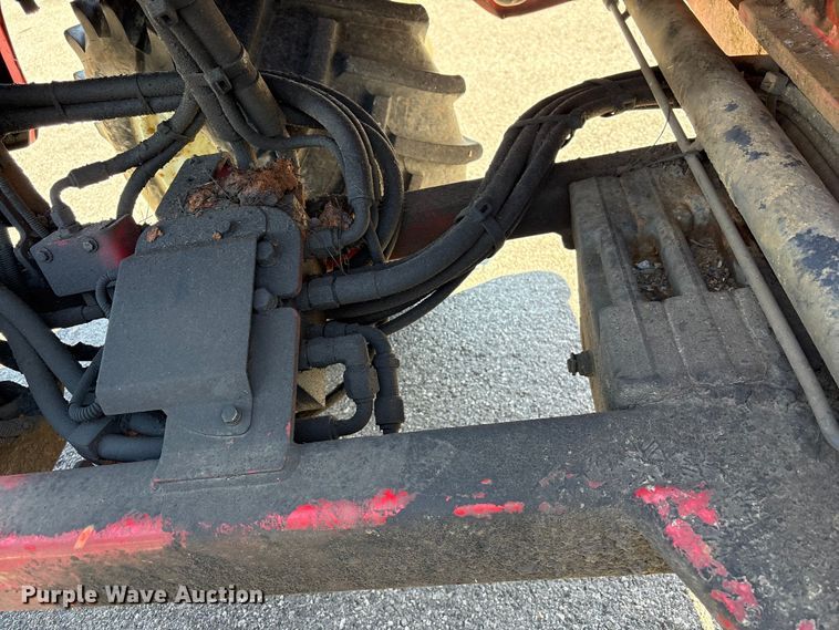 image for item EF1196 2016 Moffett M85502 forklift