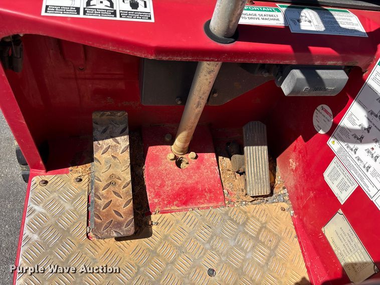 image for item EF1196 2016 Moffett M85502 forklift