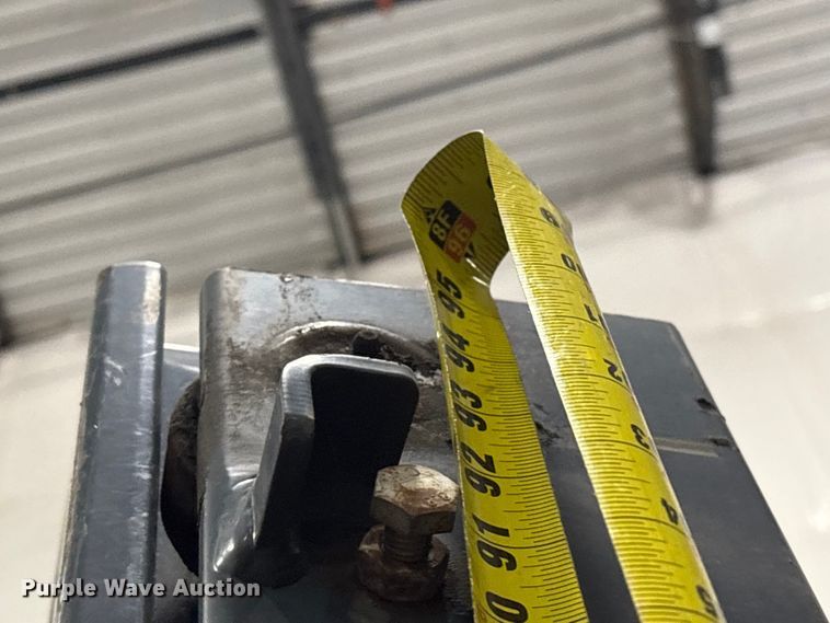 image for item EF1208 2016 Moffett M85501 forklift